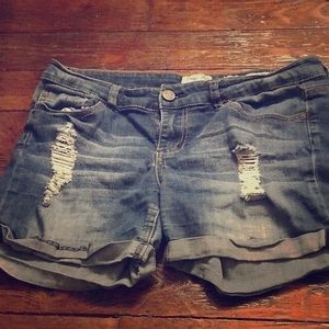 Cute denim shorts